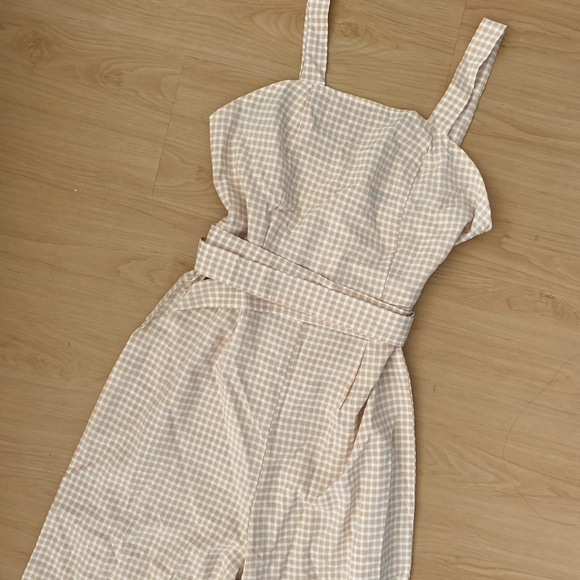 SHEIN clothing for sale - Picture 4 of 7